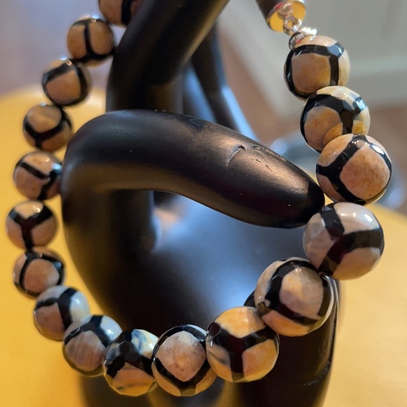 Gorgeous ivory and black tribal beads. Very $$$ - Picture 2 of 3